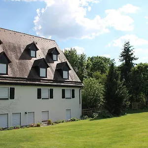 Hoefler Neurenberg